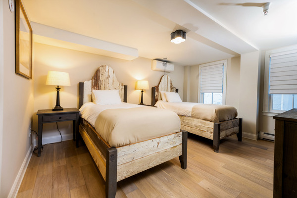 Two Twin Beds Photo 1